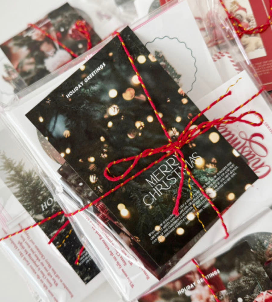 Elegant Christmas Tree Postcard– Set of 40