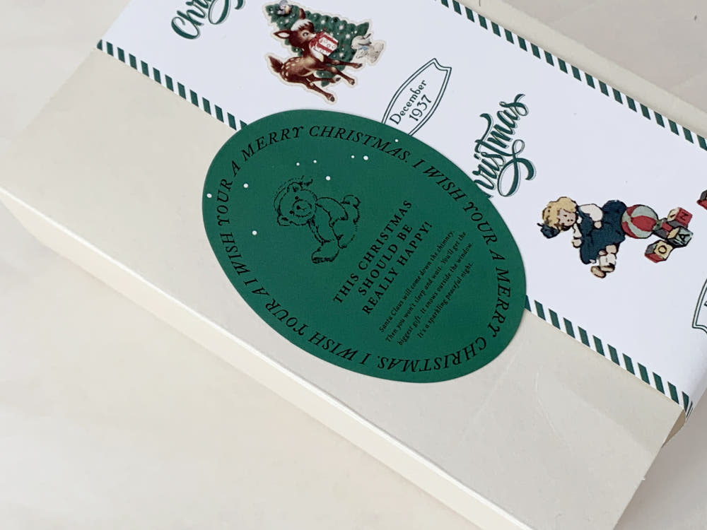 Vintage Christmas Oval Stickers – Set of 50