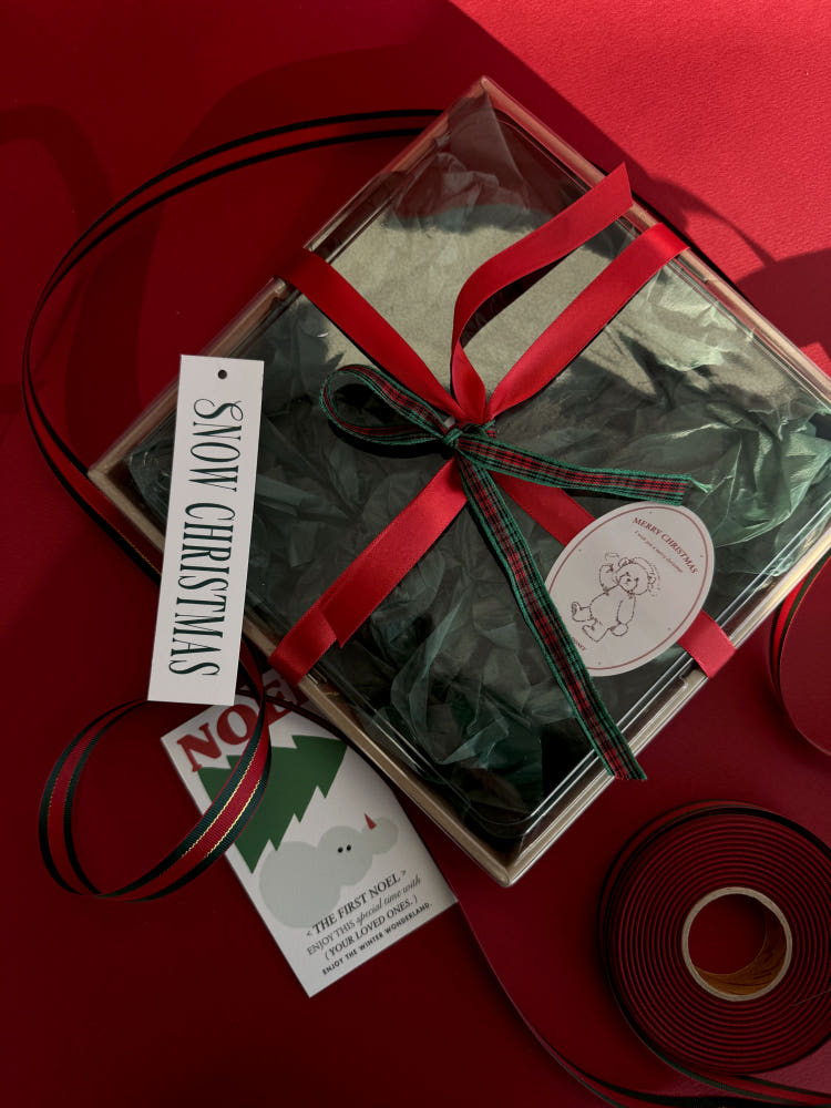 Christmas Oval Bear Stickers – Set of 50