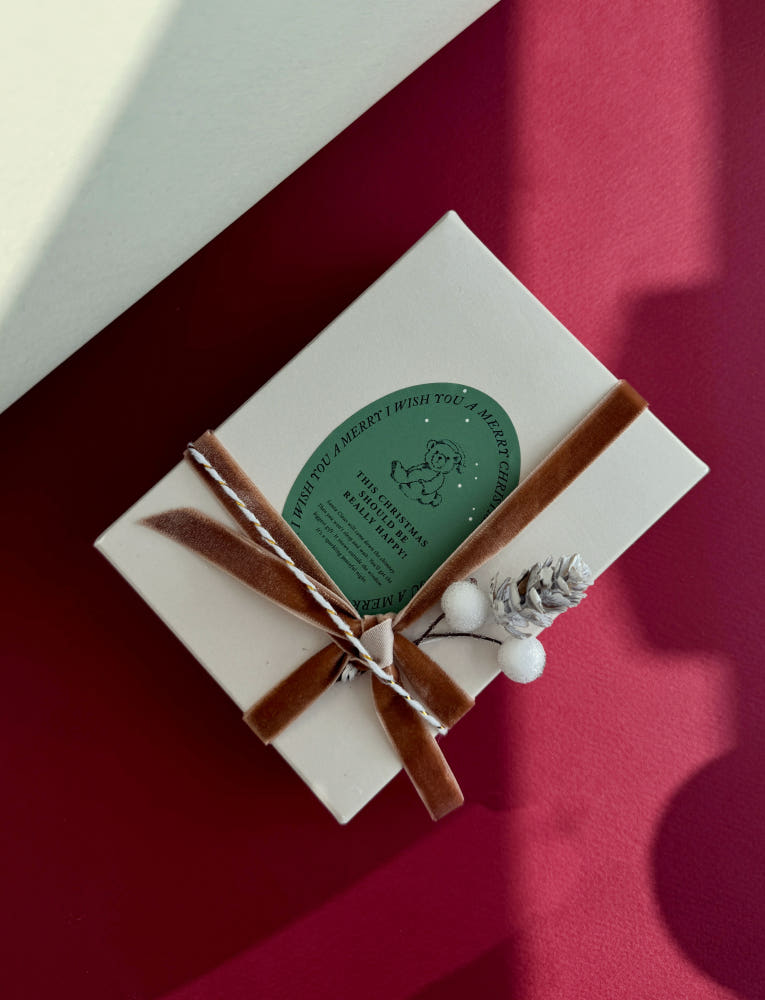 Vintage Christmas Oval Stickers – Set of 50